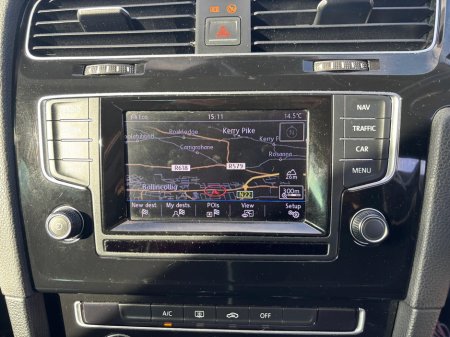 2014 Volkswagen Golf - thumbnail 4