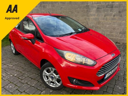 2017 Ford Fiesta - thumbnail 2