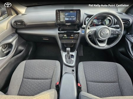 2023 Toyota Yaris Cross YARIS CROSS LUNA €27,900 thumbnail