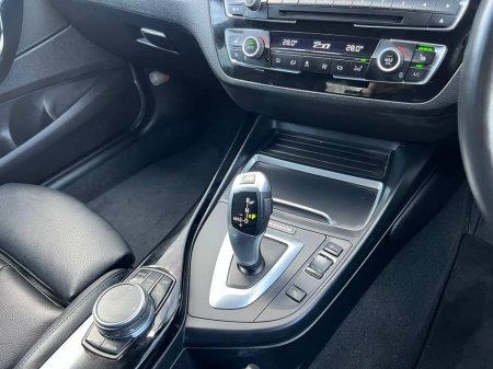 2018 BMW 1 Series - thumbnail 11