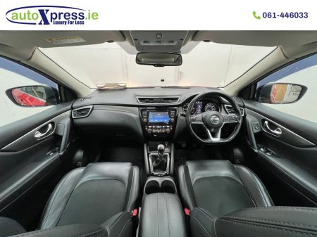 2017 Nissan Qashqai - thumbnail 2