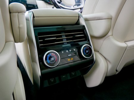 2025 Land Rover Range Rover SWB 3.0 I6 PHEV Autobiography €159,950 thumbnail