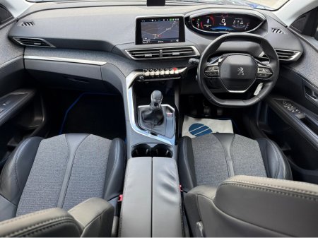 2017 Peugeot 3008 ALLURE 1.6HDI €16,950 thumbnail