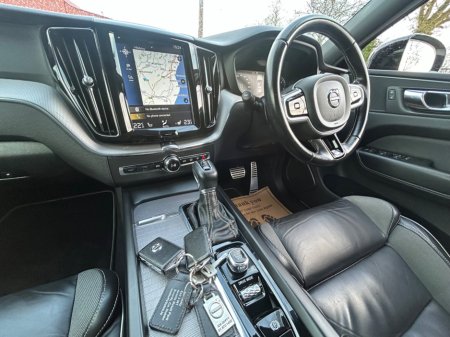 2020 Volvo XC60 - thumbnail 10