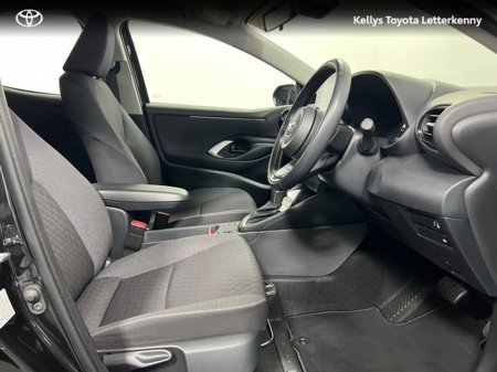 2023 Toyota Yaris - photo 6