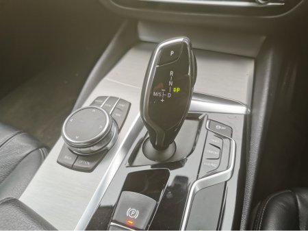 2018 BMW 5 Series - thumbnail 14