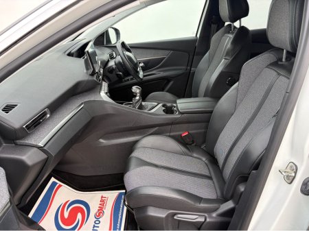 2021 Peugeot 3008 - thumbnail 16