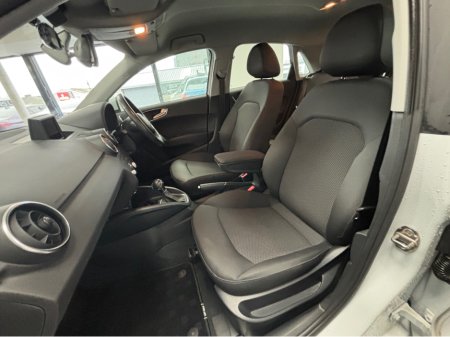 2013 Audi A1 - thumbnail 12