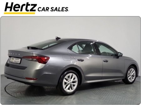 2024 Skoda Octavia AMBITION 110HP Petrol Manual €25,745 thumbnail