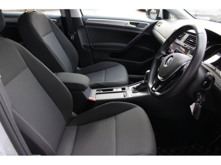 2018 Volkswagen Golf 1.2TSI COMFORTLINE PLUS WITH ONLY 40,000 KMS // BRAND NEW 18 INCH GTI ALLOYS // BUY WITH CONFIDENC AA AND SIMI APPROVED DEALER 2025 // FINANCE ARRANGED // ALL TRADE INS WELCOME // €19,950 thumbnail