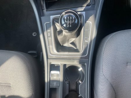 2017 Volkswagen Golf - thumbnail 14