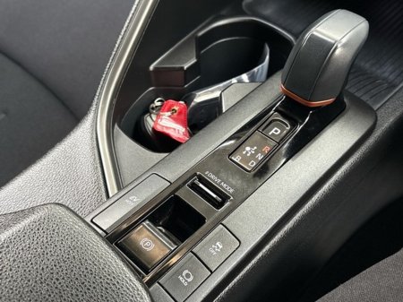 2024 Toyota C-HR - thumbnail 14