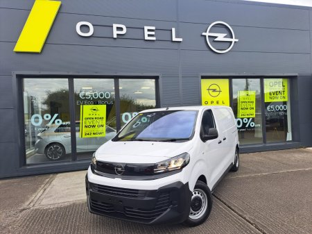 2025 Opel Vivaro  €25,950