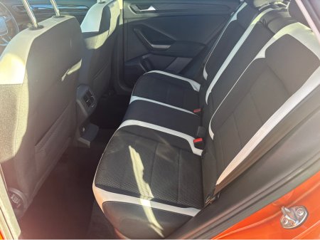 2019 Volkswagen T-Roc SPORT 2.0 TDI with pan roof €20,995 thumbnail