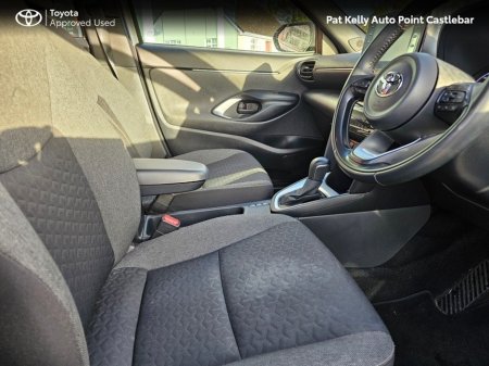 2022 Toyota Yaris Cross - thumbnail 11