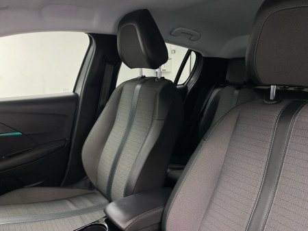 2022 Peugeot 208 - thumbnail 14