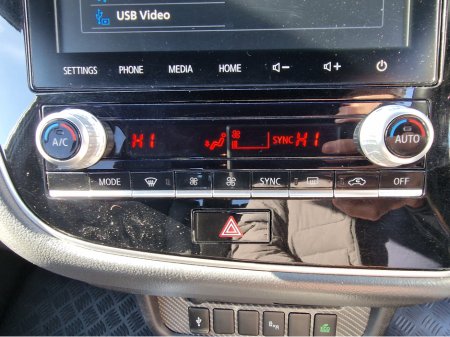 2019 Mitsubishi Outlander - thumbnail 21