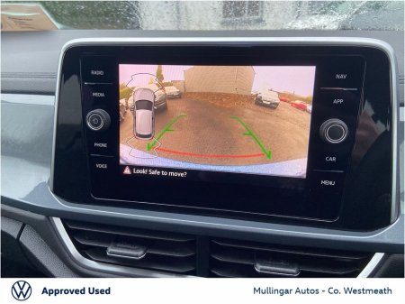 2023 Volkswagen T-Roc 2.0 TDI 116HP Style €28,950 thumbnail