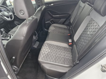 2022 Volkswagen T-Roc - thumbnail 11