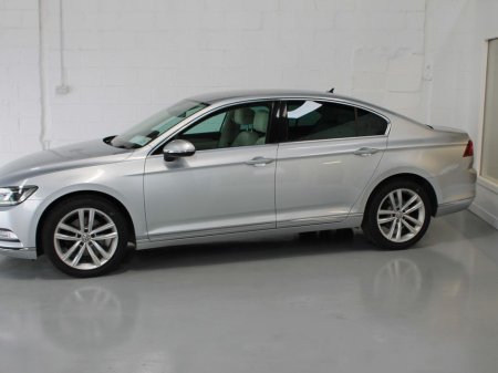 2018 Volkswagen Passat - thumbnail 4