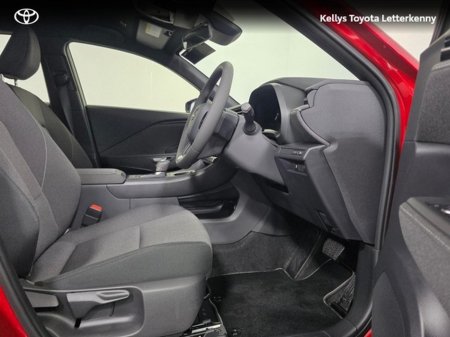 2025 Lexus LBX - thumbnail 12