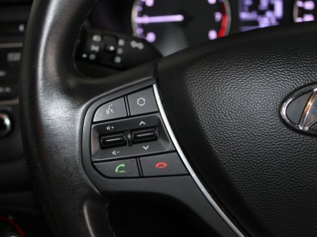 2015 Hyundai i20 - thumbnail 21