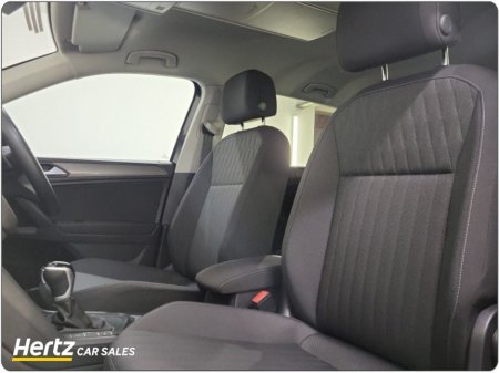 2024 Volkswagen Tiguan - thumbnail 5