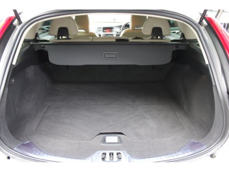 2017 Volvo V60 - thumbnail 18