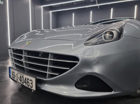 2015 Ferrari California - thumbnail 7