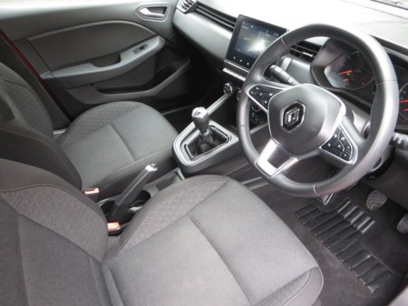 2022 Renault Clio Dynamique Edition Naeb TCE 90 €14,700 thumbnail