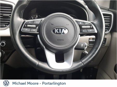 2015 Toyota Yaris - thumbnail 16