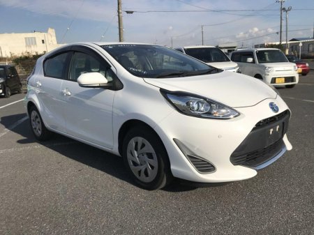 2020 Toyota Aqua S BUSINESS AUTOMATIC HYBRID 1.5 PETROL //KEYLESS ENTRY//REVERSE CAMERA//PARKING SENSORS//