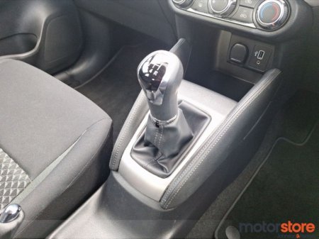 2021 Nissan Micra - thumbnail 16