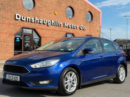 2017 Ford Focus - thumbnail 9