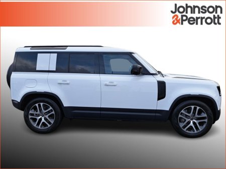 2025 Land Rover Defender 110 PHEV 300 As New €92,950 thumbnail