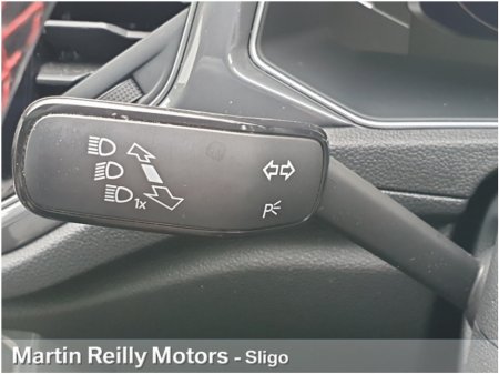 2022 Volkswagen T-Roc R-LINE 1.5 TSI AUTO €30,445 thumbnail