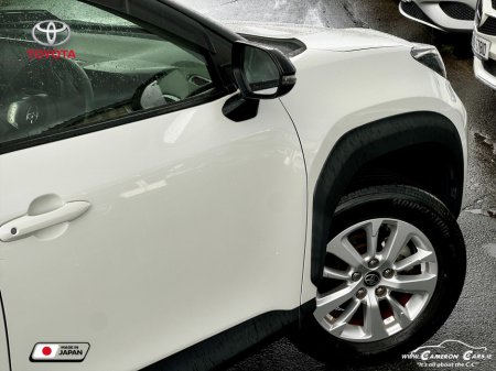 2021 Toyota Yaris Cross AUTOMATIC CITY SUV €23,950 thumbnail