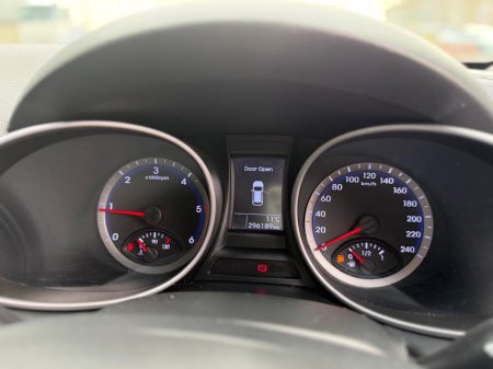 2014 Hyundai Santa Fe - thumbnail 16