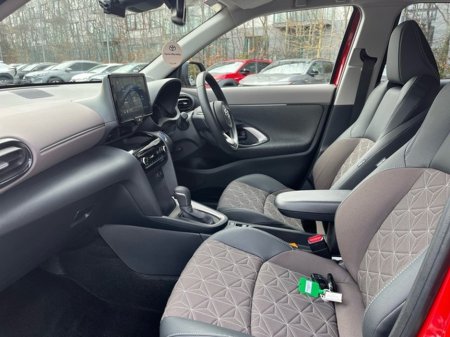 2022 Toyota Yaris Cross - thumbnail 6