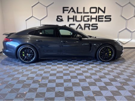 2018 Porsche Panamera - thumbnail 4