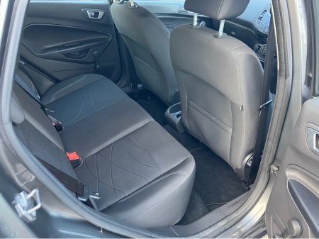 2017 Ford Fiesta ZETEC 1.0 65PS M5 4DR MCA €10,995 thumbnail