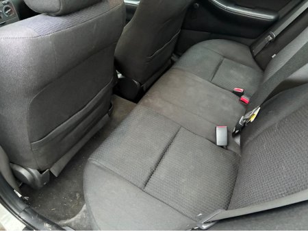 2005 Toyota Corolla - thumbnail 10