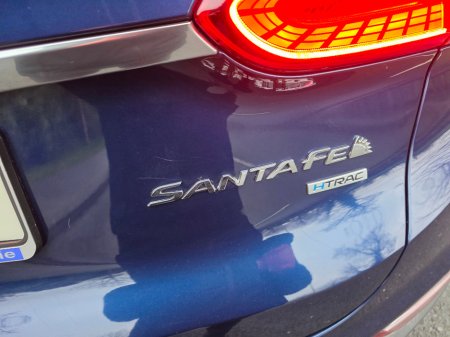 2019 Hyundai Santa Fe 4WD Executive Plus 5DR €26,950 thumbnail