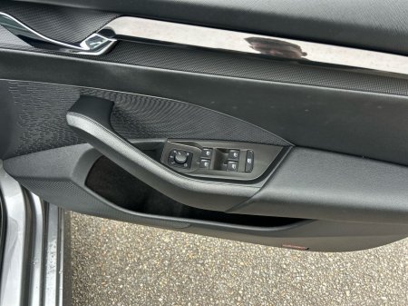 2022 Skoda Octavia - thumbnail 11