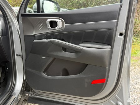 2021 Kia Sorento - thumbnail 16