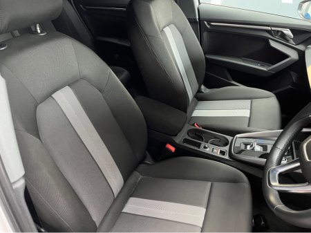 2023 Audi A3 2023 AUDI A3 SPORTBACK 30TFSI 1.0 AUTOMATIC / CRUISE CONTROL / REVERSE CAMERA / HEATED SEATS / PADDLE SHIFTERS thumbnail