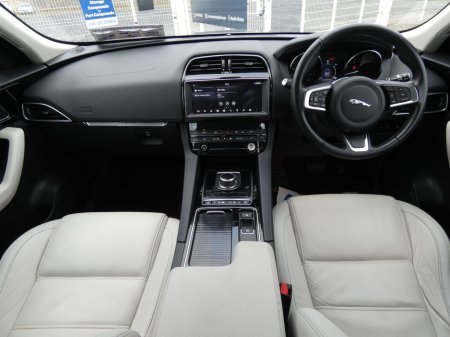 2020 Jaguar F-Pace - thumbnail 12