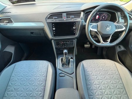2022 Volkswagen Tiguan PLUG IN HYBRID PETROL 1.4 TSI AUTO PHEV €33,995 thumbnail