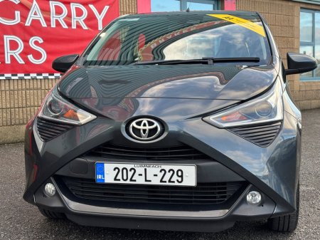 2020 Toyota Aygo 1.0 VVT-i x-play Smartphone €11,950 thumbnail