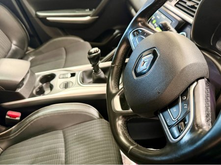 2016 Renault Kadjar SIGNATURE NAV ENERGY DC 4DR €10,500 thumbnail